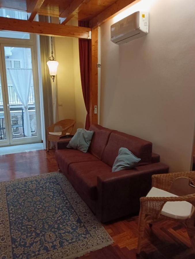Il Castello Apartment Nápoly Kültér fotó